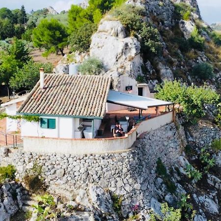 B&B Tenuta La Puntara กัลตานิสเซตตา ภายนอก รูปภาพ