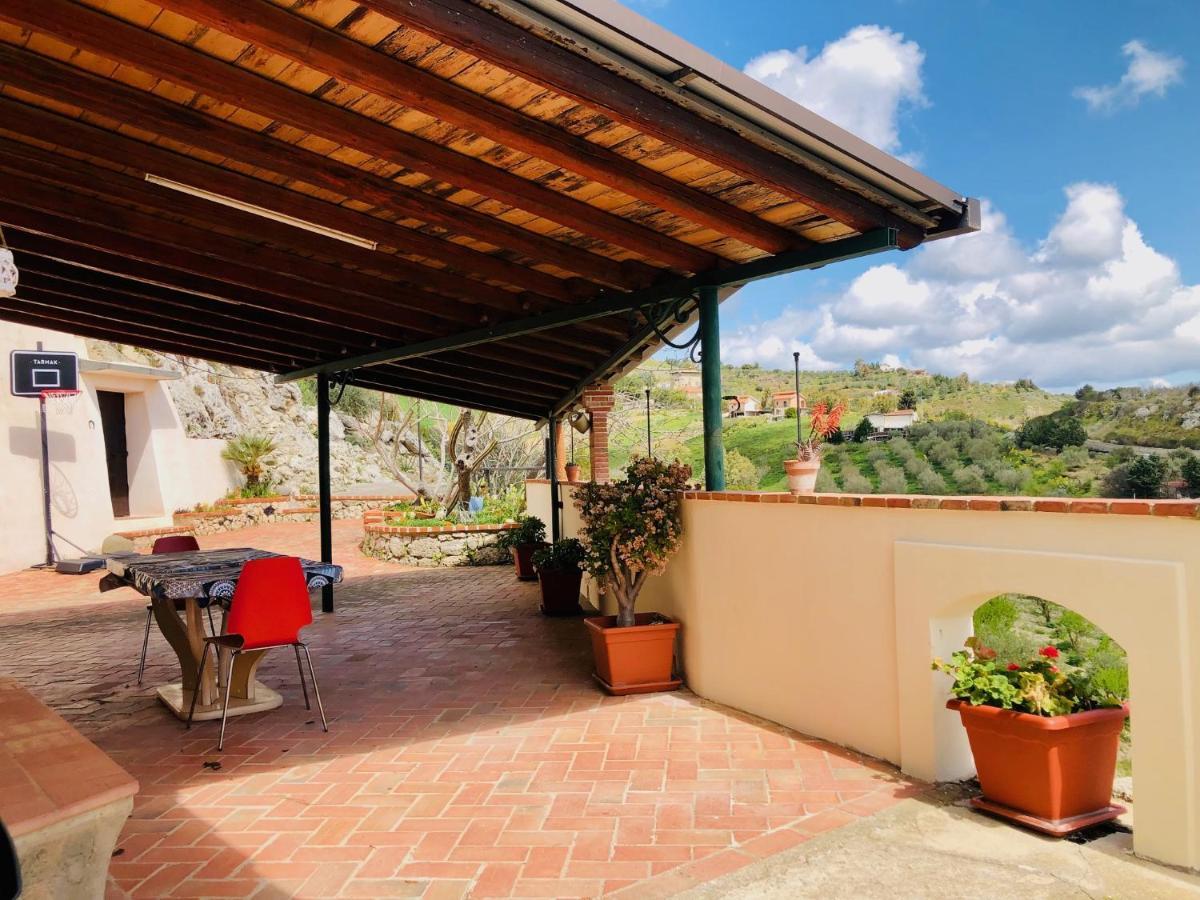 B&B Tenuta La Puntara กัลตานิสเซตตา ภายนอก รูปภาพ