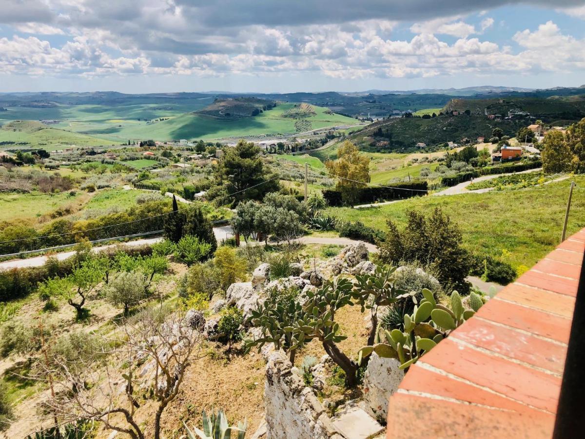 B&B Tenuta La Puntara กัลตานิสเซตตา ภายนอก รูปภาพ