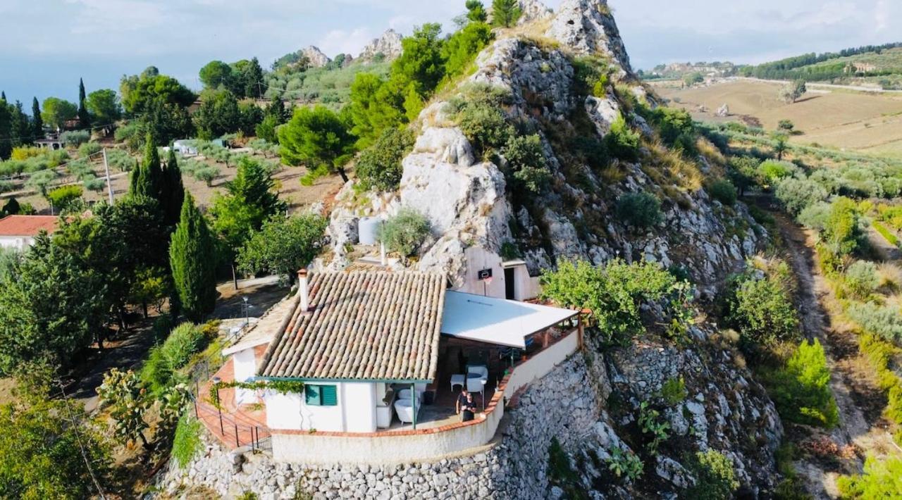 B&B Tenuta La Puntara กัลตานิสเซตตา ภายนอก รูปภาพ