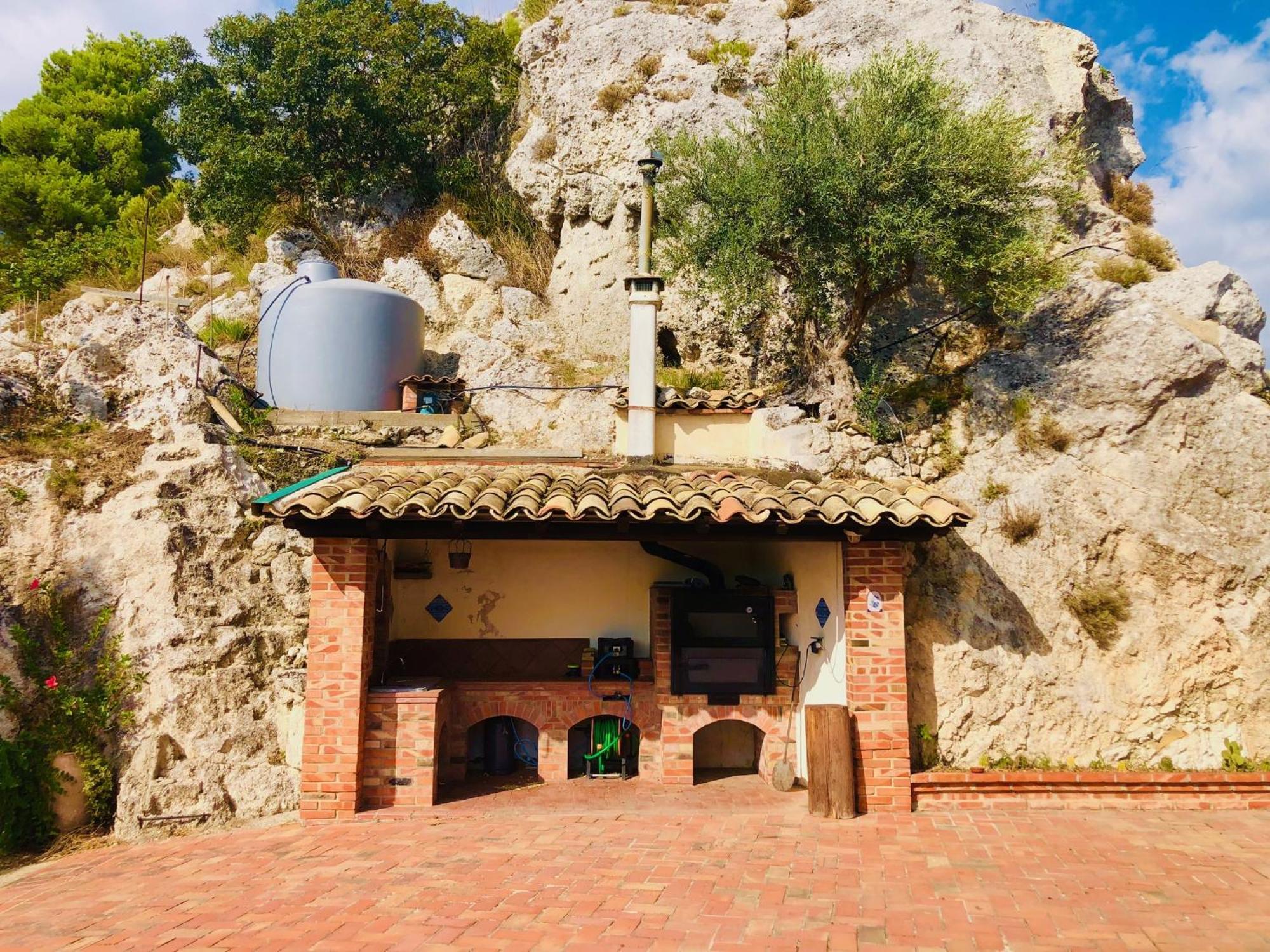 B&B Tenuta La Puntara กัลตานิสเซตตา ภายนอก รูปภาพ
