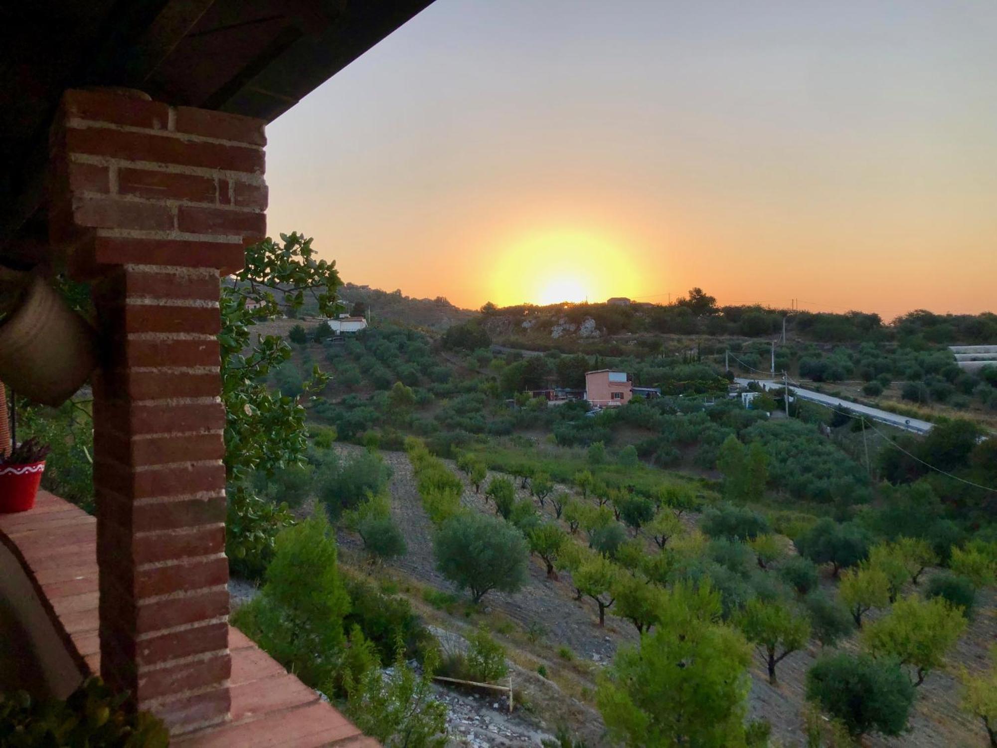 B&B Tenuta La Puntara กัลตานิสเซตตา ภายนอก รูปภาพ