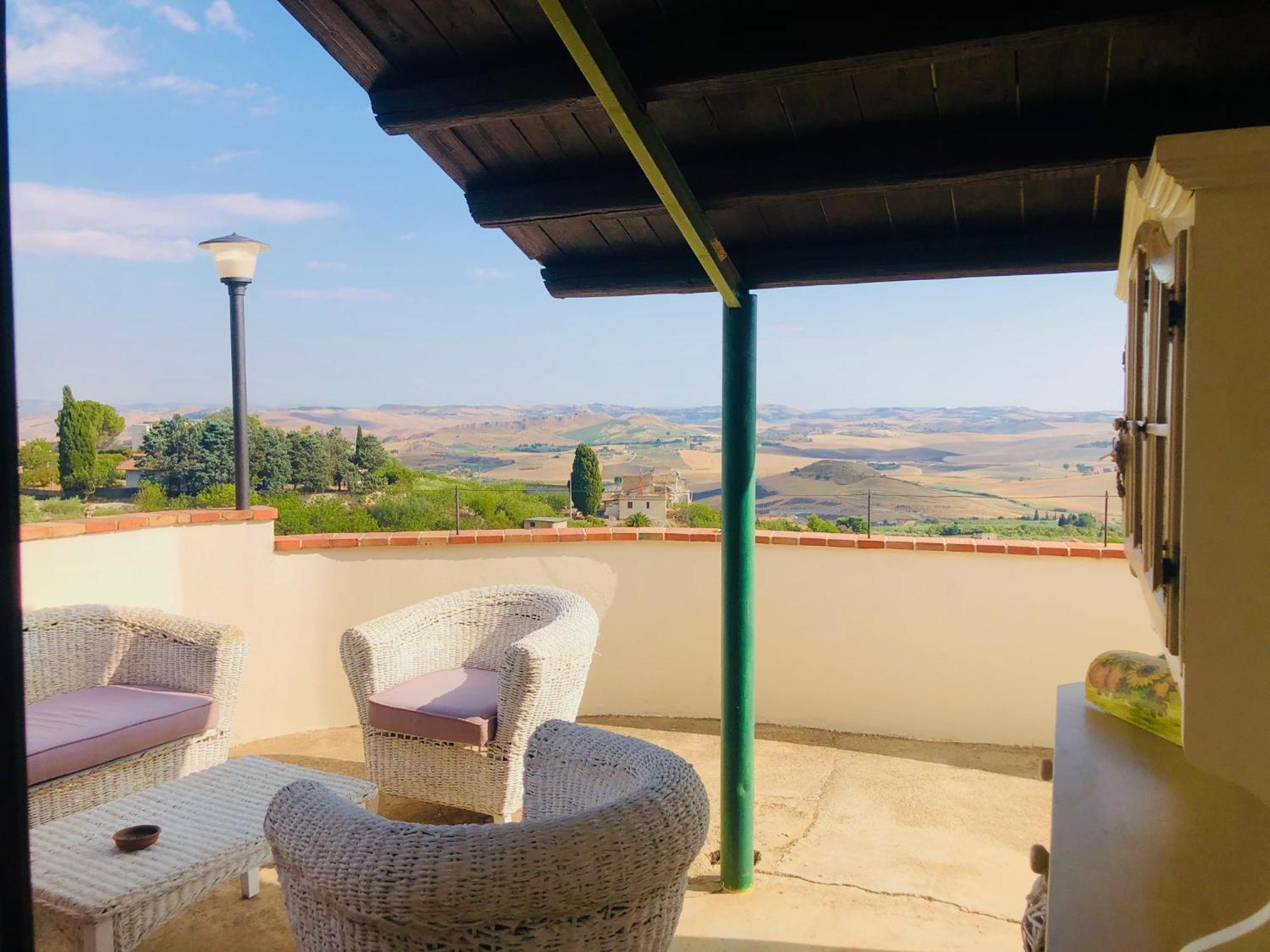 B&B Tenuta La Puntara กัลตานิสเซตตา ภายนอก รูปภาพ